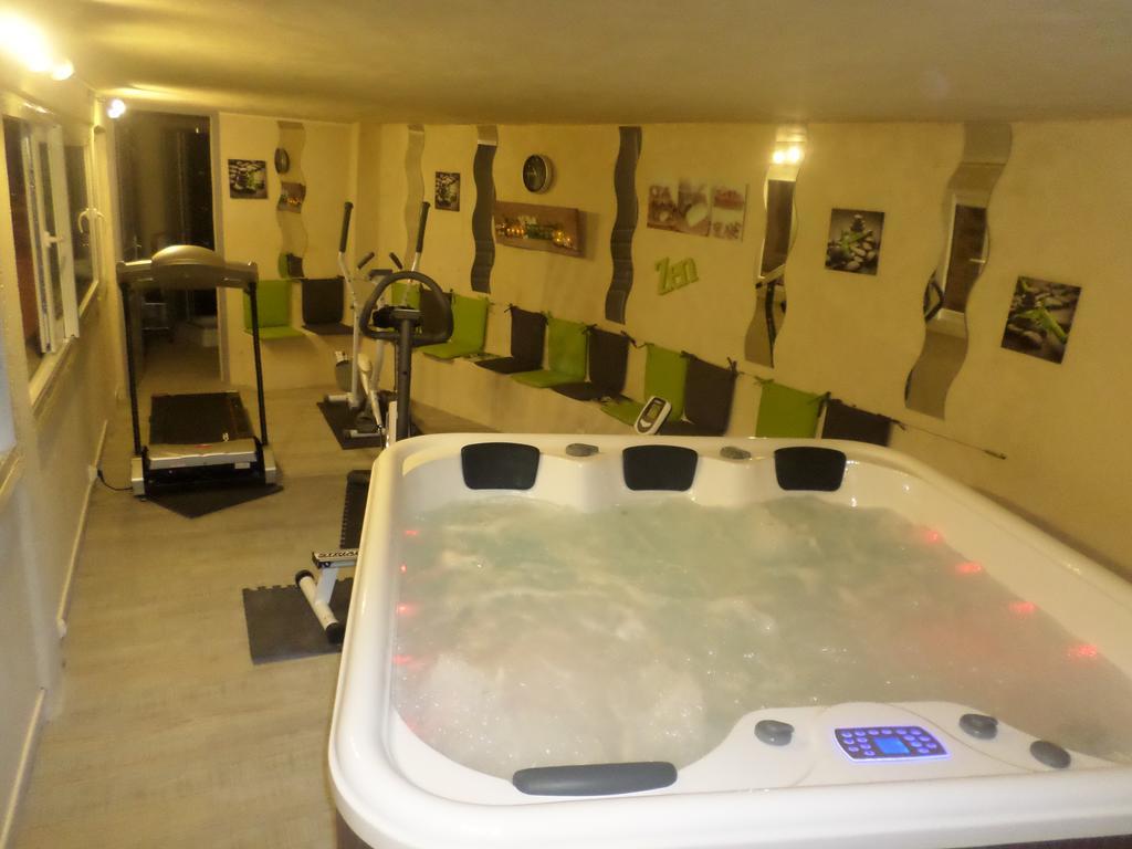 Appart'Hotel Les Tilleuls Saint-Macaire Zimmer foto