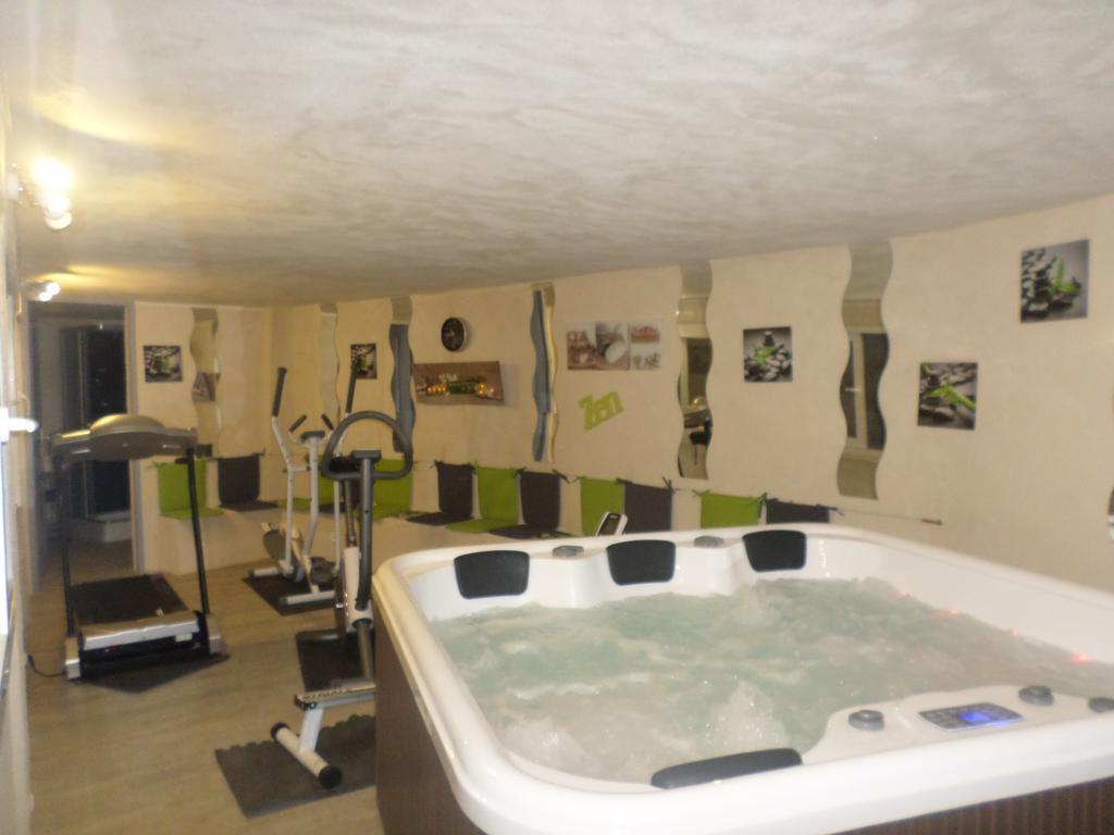 Appart'Hotel Les Tilleuls Saint-Macaire Zimmer foto