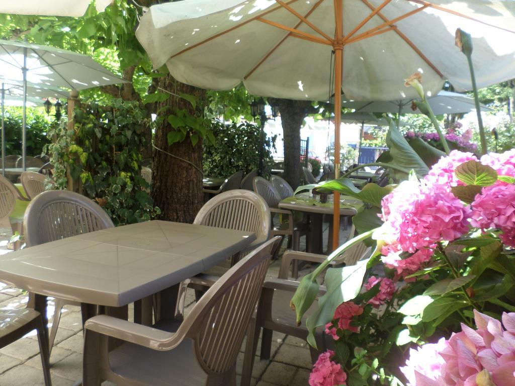 Appart'Hotel Les Tilleuls Saint-Macaire Zimmer foto